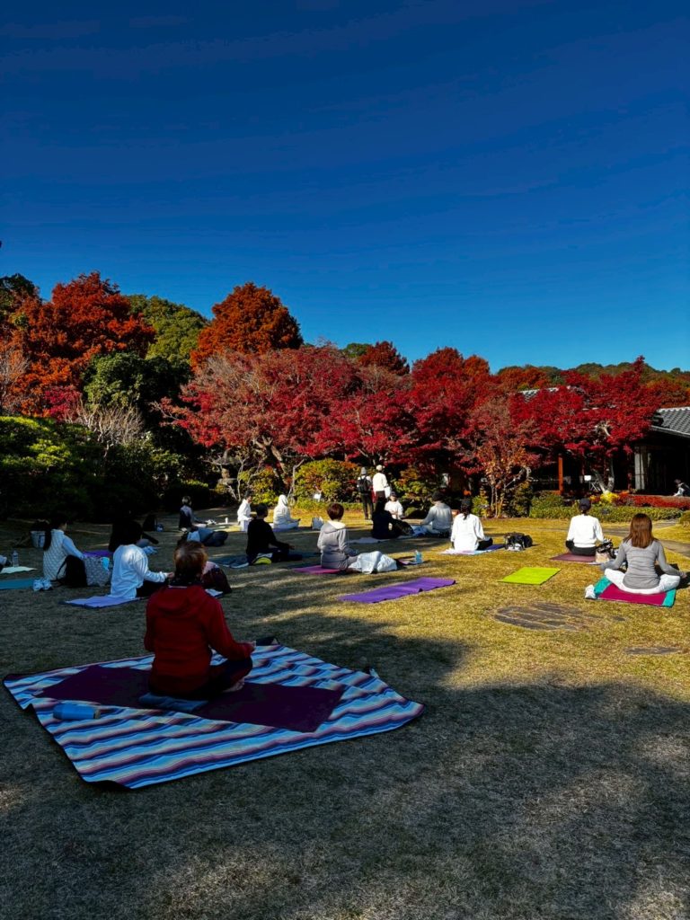 suma×yoga ガーデンヨガ　須磨離宮公園